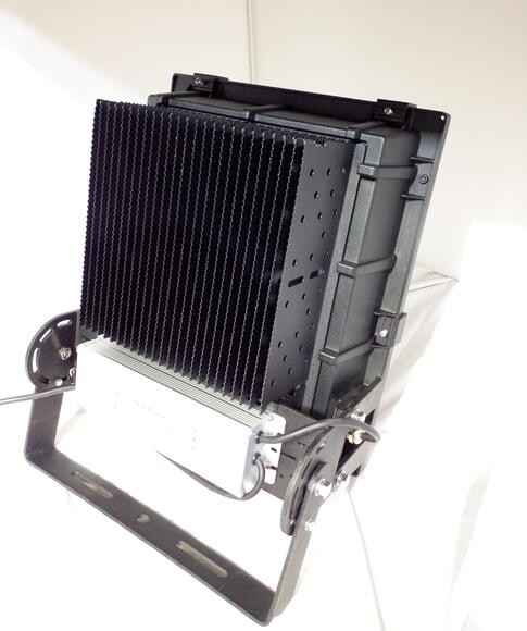 70W Fin type LED flood light 